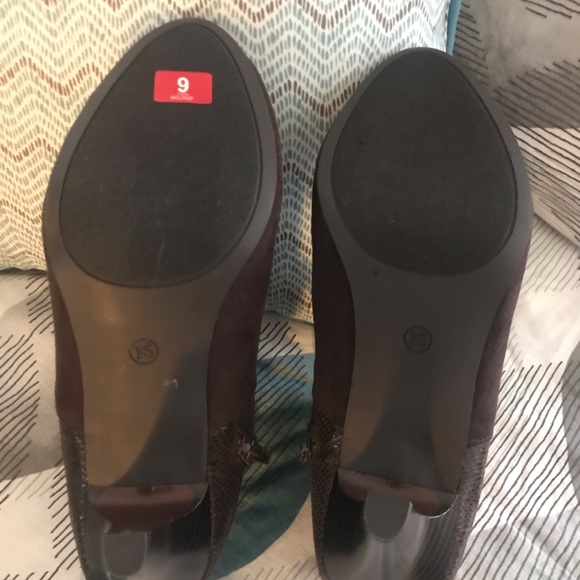 NEW Karen Scott Major Brown High Heel Bootie - Picture 6 of 12